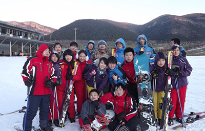 3044AM永利时代公司篝火晚会